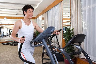 《Decadent》Steam页面上线 叙事型恐怖FPS